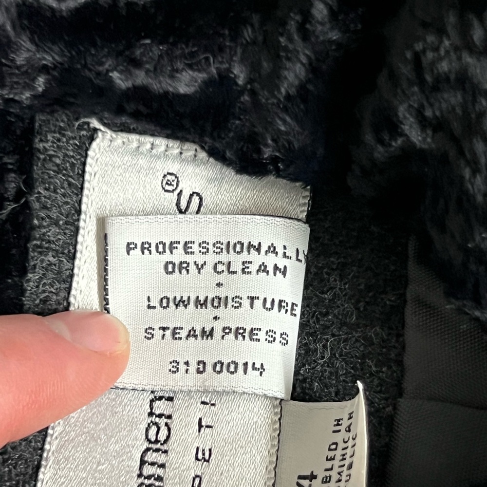 ❄️Women’s Charcoal Gray Wool-Blend Jacket with Button Front - Picture 10 of 15
